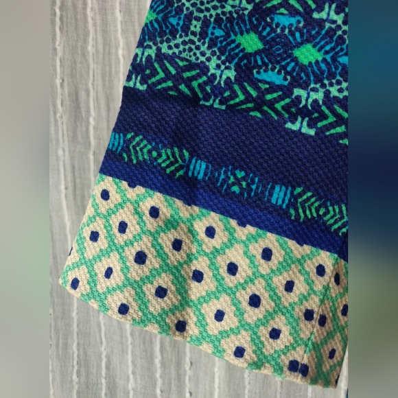 Unique coat style dress - Picture 3 of 9